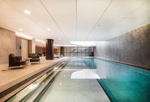 Glen Waverley Apartment | Heart of Glen Waverley Pool Gym Parking