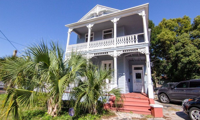 Downtown Apartment | Heart of North Hill: Pensacola Downtown, Beach!