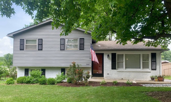 Lexington House | Heart of the Bluegrass close to all attractions in Central Kentucky