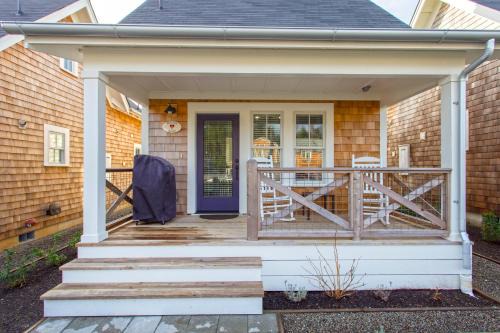 Seabrook House | Heart Song by Seabrook Hospitality