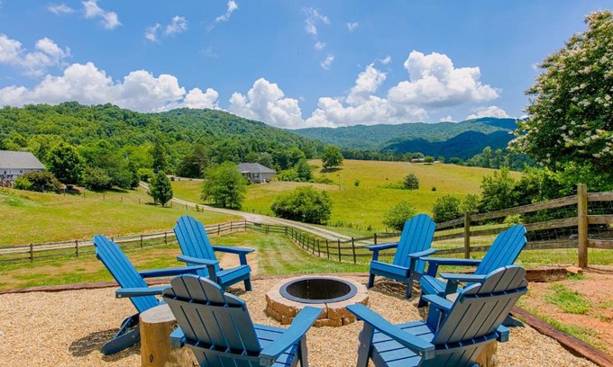Weaverville House | Heartland Ranch