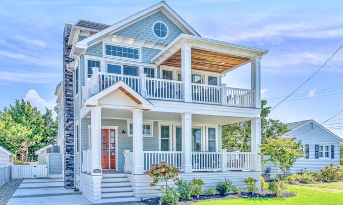 Stone Harbor House | HEATED POOL, 5BDRM, 5BATH - This professionally decorated dream vacation home is brand new for the 2019 season with 5 bedrooms, 5 full baths and a heated pool.