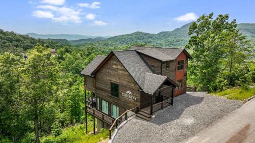 Wears Valley House | Heated Pool - Incredible Sunsets - Designed 4 FUN