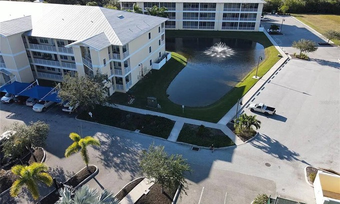 Rotonda West Condo | Heated pool & spa/3 bed/2 bath/gated community/Elevator/Free parking