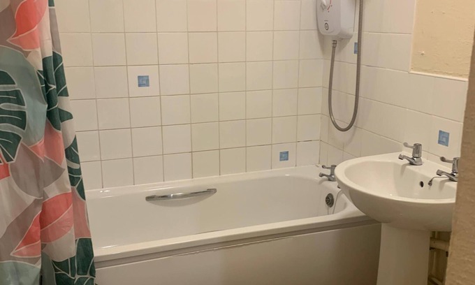 Wolverhampton Apartment | HEATH TOWN APARTMENT