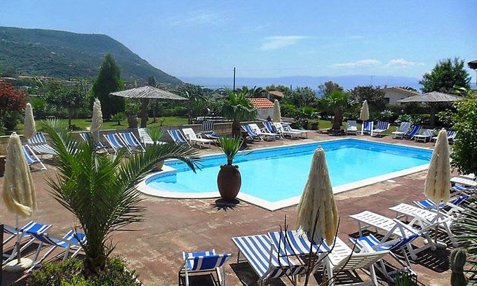Ricadi Resort | Heaven