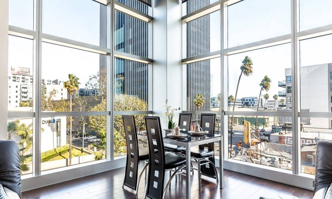 Hollywood Apartment | Heaven on Hollywood Furnished Apts - Vine