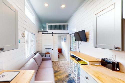 Brookings House | Heavenly Harbor