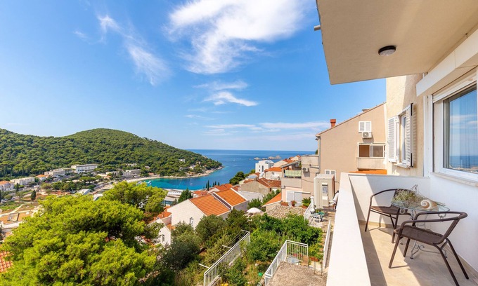 Babin Kuk Apartment | Hedera Estate, Hedera A46