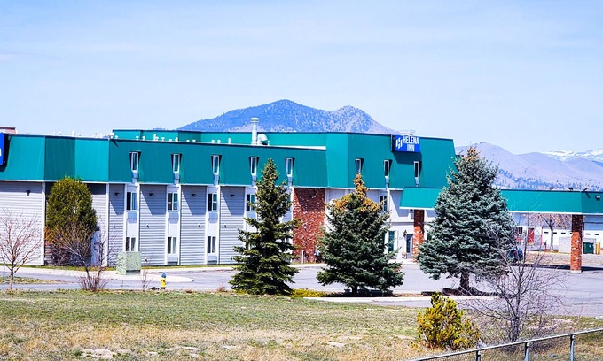 Helena Hotel | HELENA INN AIRPORT