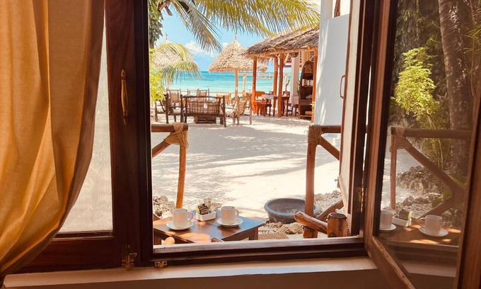 Bwejuu Beach Hotel | Helwa's Boutique Hotel & Restaurant