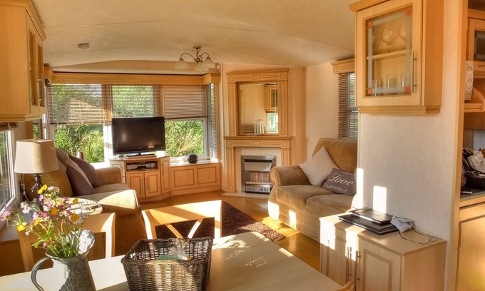 Rhoshirwaun Ski Chalet | Helyg Bach chalet nestled on the tip of the beautiful Llyn Peninsula