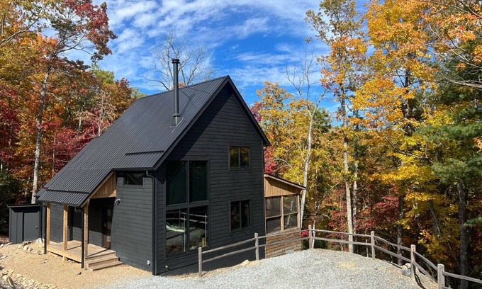 Pisgah Forest House | Hemlock Cottage | 3 Bed, 2 Bath