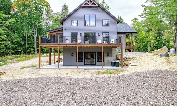 Bethel House | Hemlock Ridge - New construction on the North Road