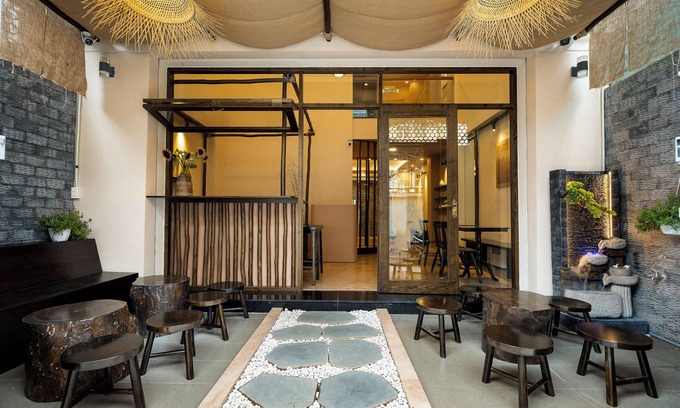 Phuong 8 Hotel | HemTouch House