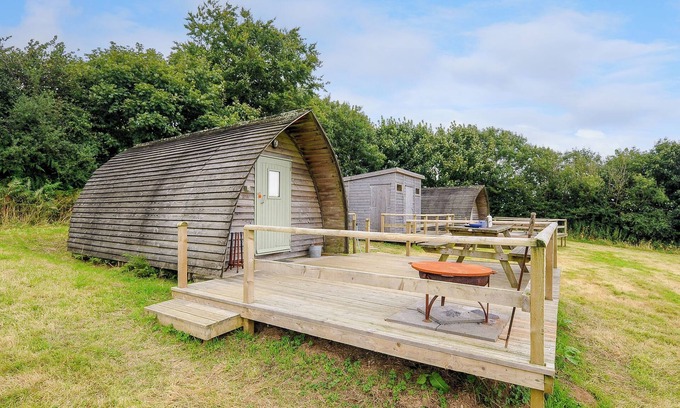 Liskeard Cottage | Hen House @ Penbugle Organic Farm