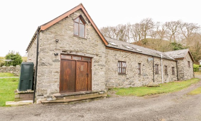 Bala House | Hen Ysgubor Cottage
