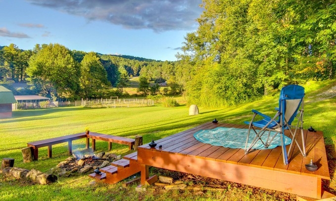 Hendersonville Cabin | Hendersonville Cabin Near Hiking & Waterfalls!
