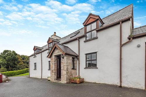Denbigh House | Hendy