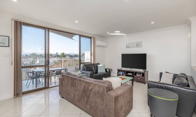 Henley Beach House | Henley Beach Hidden Gem Home Across from the Beach