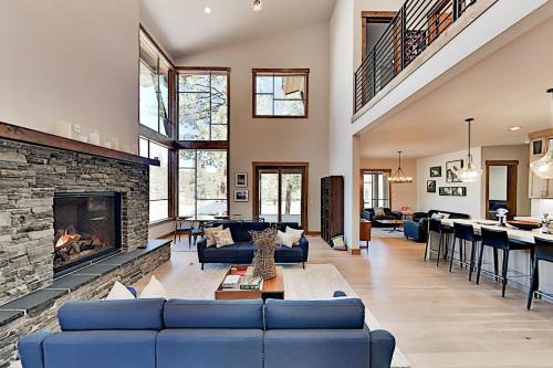 Truckee House | Henness Haven