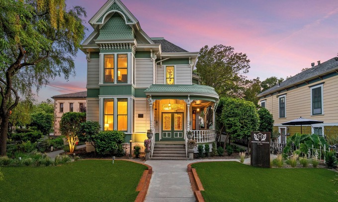 Napa Bed & Breakfast | Hennessey Estate