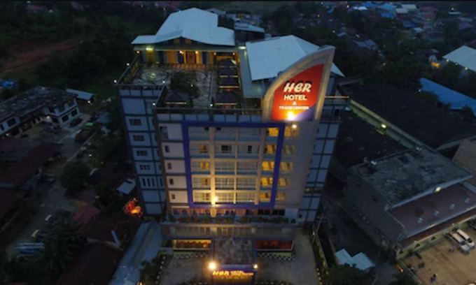 Balikpapan Hotel | Her Hotel & Trade Centre Balikpapan