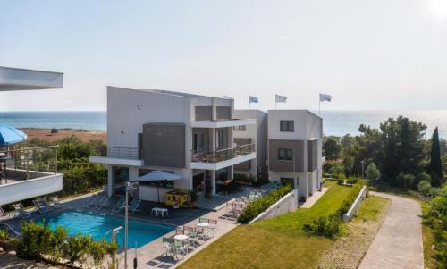 Nea Iraklia Apartment | Heraclea Luxury Suites