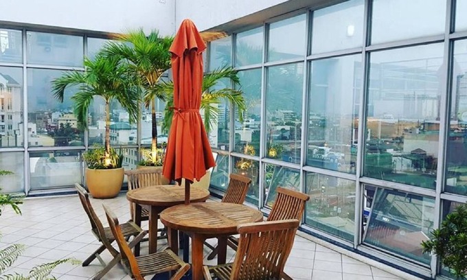 San Isidro Hotel | Herald Suites Solana