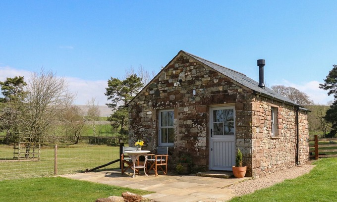 Appleby-in-Westmorland Cottage | HERDIE HIDEAWAY, pet friendly in Appleby-In-Westmorland