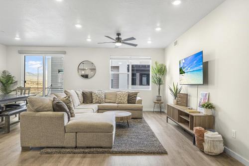 St. George Apartment | Here Comes the Sun condo