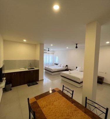 Kochi Hotel | Heres Haut Residency