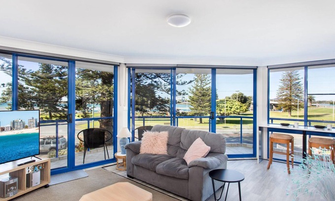 Tuncurry Apartment | Heritage 202 wonderful water views, air-conditioning and Wi-Fi