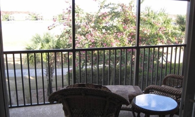Naples Condo | Heritage Bay 2nd Floor Condo.Closest Verandah to the Clubhouse!