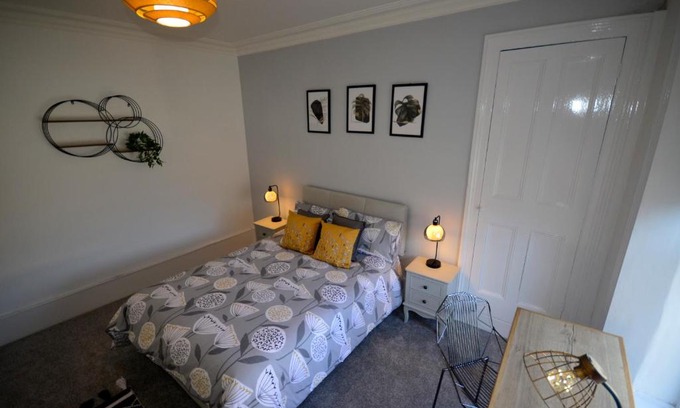 Pembroke Dock Bed & Breakfast | Heritage Holiday Accommodation