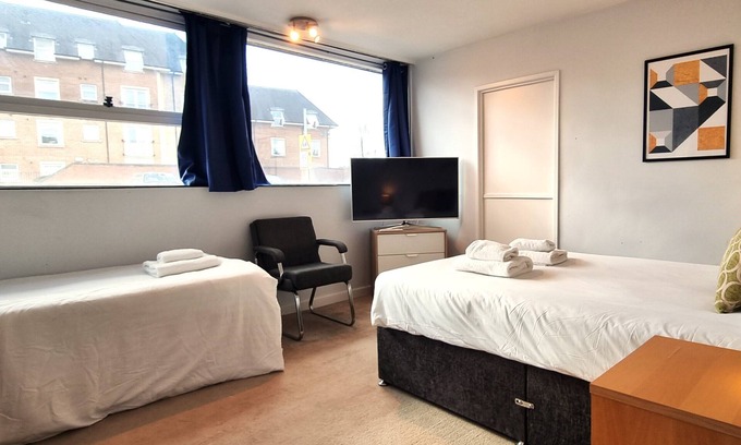 Swindon Apartment | Heritage House Old Town
