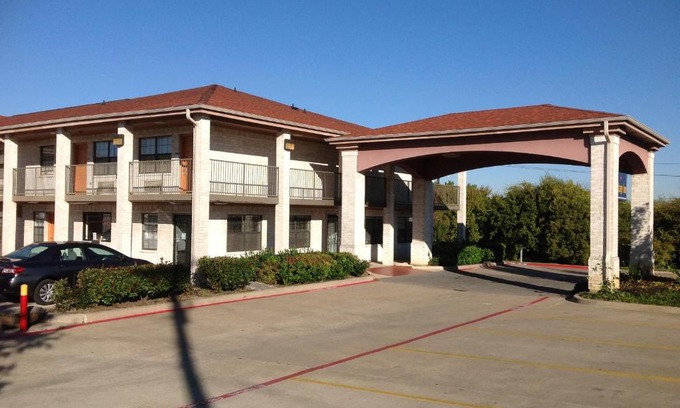South Arlington Hotel | Heritage Inn Grand Prairie