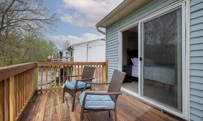 Tulip Grove House | Hermitage Work & Thrive Retreat