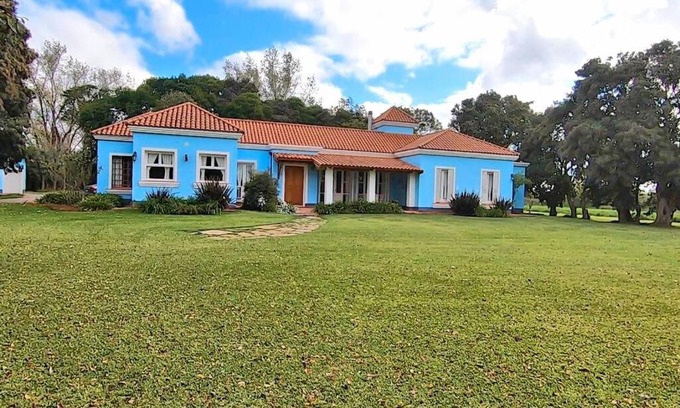 Chivilcoy Villa | Hermosa casa de campo con piscina y gran parque