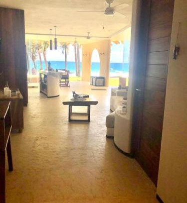 Ixtapa - Zihuatanejo Apartment | Hermosa villa a pie de playa