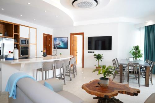 Jaco Apartment | Hermosa Waves A1