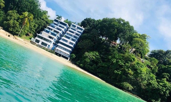 Contadora Island Apartment | Hermoso Apartamento Frente a la Playa En Isla Contadora