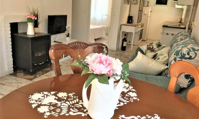Vilafortuny Apartment | Hermoso Apartamento Vintage