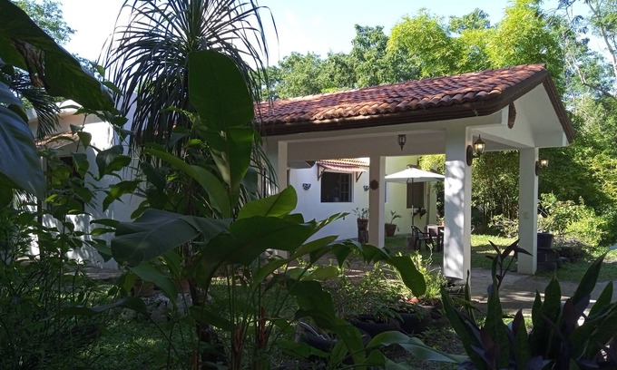 Cozumel Apartment | Hermoso y tranquilo departamento a 5 minutos del pueblo. En Villa Colibrís.