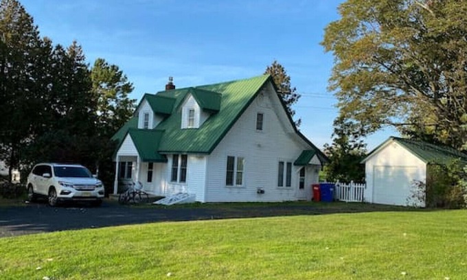 North Hero House | Hero's Landing, A Modern 3 bedroom Lakefront home