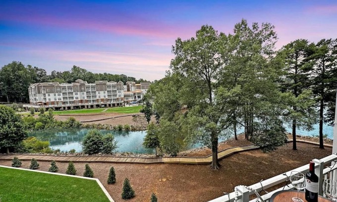 Mount Mourne Apartment | Herons Perch LakeView
