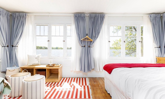 Shipshewana House | Herons Perch: Peaceful Lakefront Cottage in Shipshewana close to all the fun!