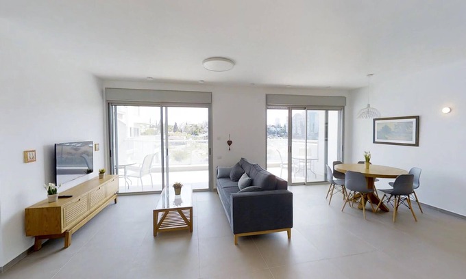 Herzliya Apartment | Herzliya Stunning apartment on the Park (H5)