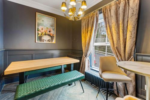 Londonderry House | Hestia House