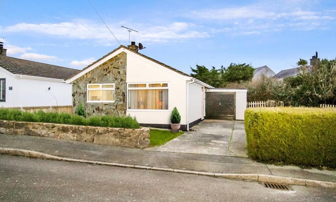 Moelfre Apartment | Heulwen - Moelfre